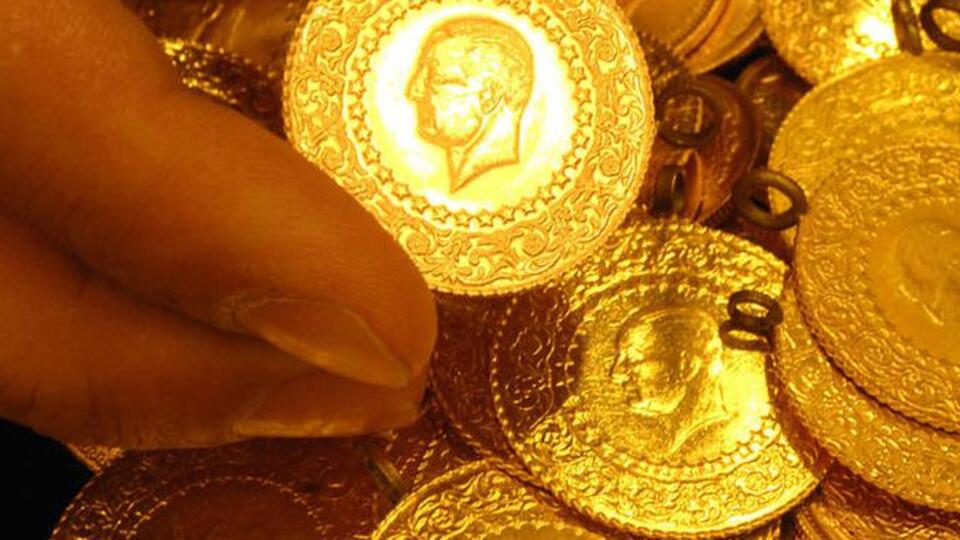 Çeyrek altın 242 lira oldu