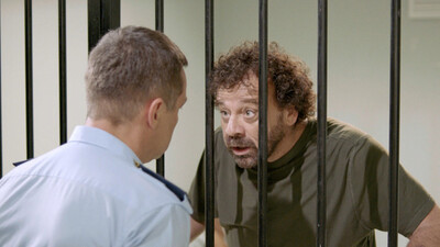 Fikri, maaş günü ortadan kayboluyor