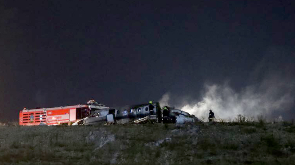 Atatürk Havalimanı'nda özel bir jet düştü