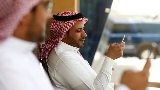 Suudi Arabistan'da WhatsApp ve Skype yasağı kalkıyor