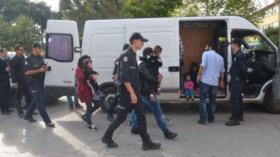 Kırklareli'nde 71 kaçak ve sığınmacı yakalandı
