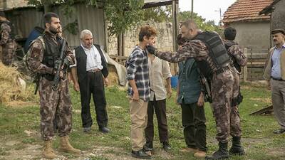 Mesut, dağlarda teröristlerle çatışmaya gidiyor