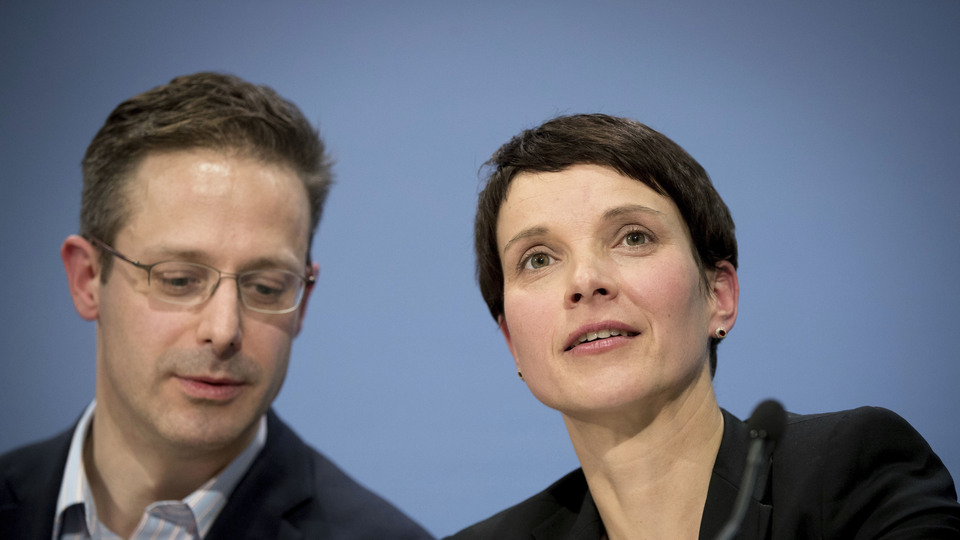 Almanya'yı şaşırtan AfD'de ayrılık rüzgarı