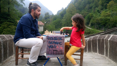 Sele maruz kalan Artvin'in Arhavi ilçesinde satrançta büyük konsantrasyon