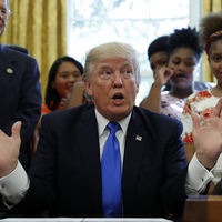 Trump ile sporcular birbirine girdi! ABD'de 'milli marş' tartışması büyüyor!