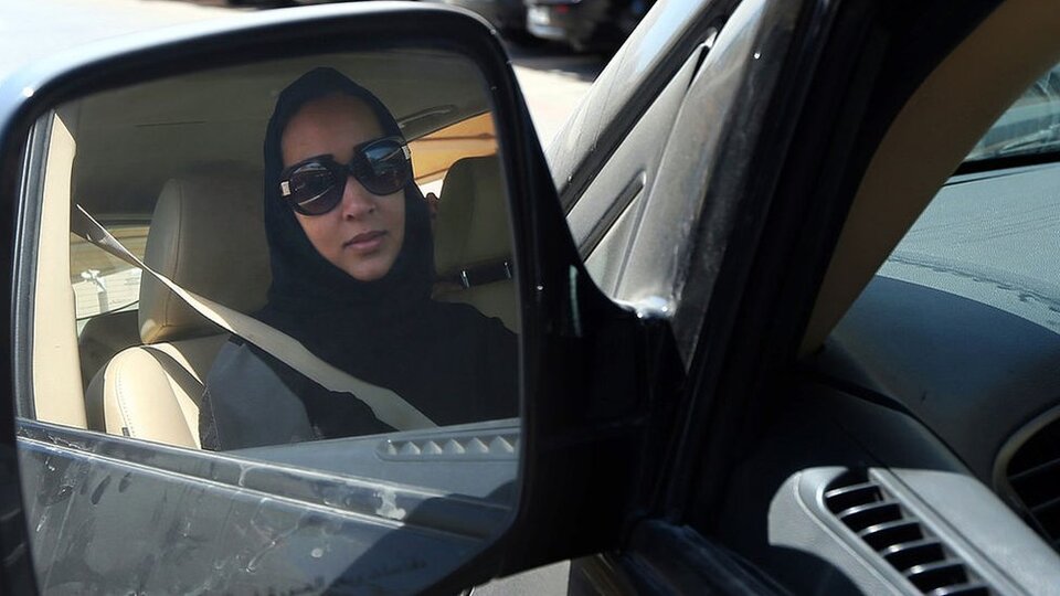 Araba kullanma yasağına karşı mücadele eden kadınlar: 'Suudi Arabistan artık eskisi gibi olmayacak'