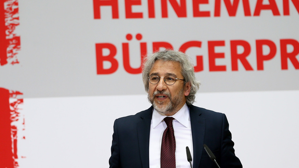 Can Dündar hakkında "kırmızı bülten" ve iade talebi
