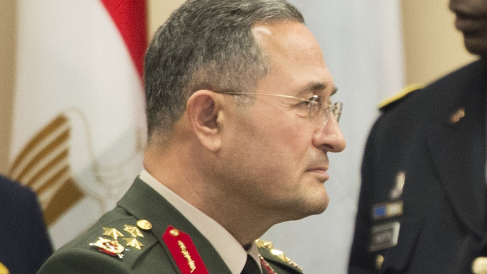 Eski Kolordu Komutanı Erdal Öztürk'e tahliye