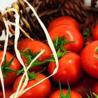 Zeybekci: Domates yasağı kalkıyor, Putin'den de duyduk