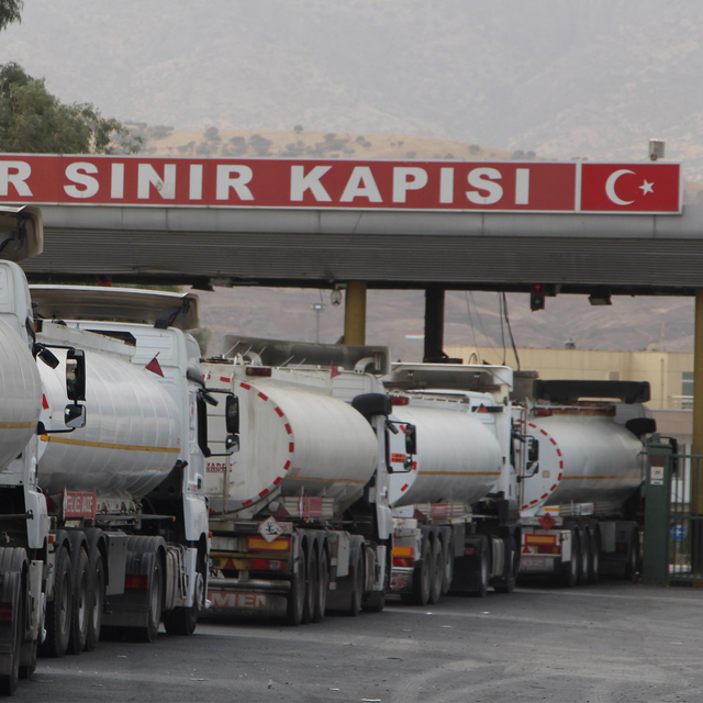 Sınırda 'kapı' savaşı