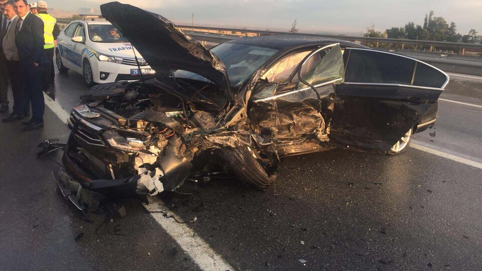 MHP Genel Başkan Yardımcısı Ruhsar Demirel kaza geçirdi