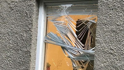 İsveç'te Müslümanlara ait anaokuluna taşlı saldırı