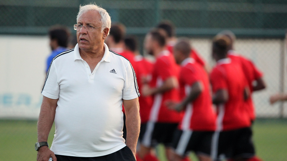 Bir ayrılık daha...