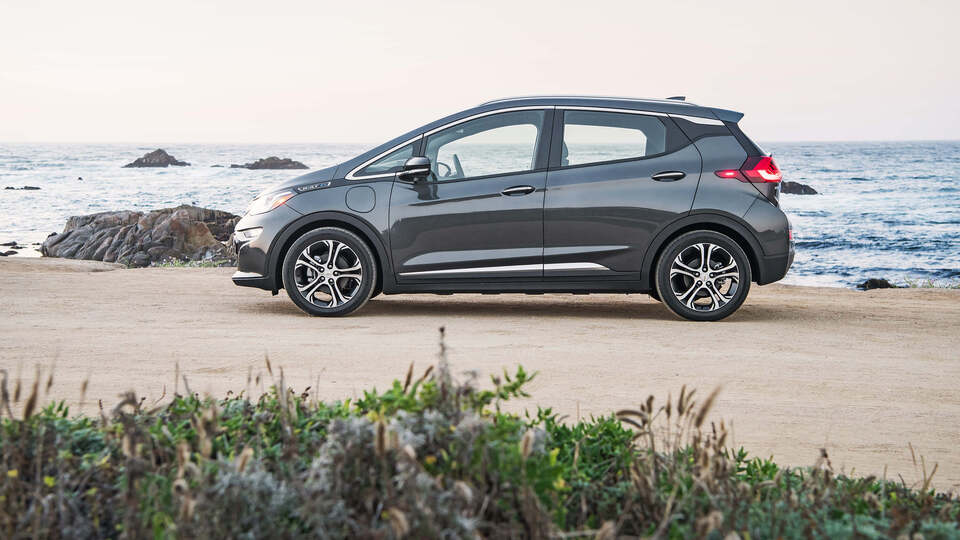 Dünya devi 'tamamen elektrikli' döneme geçiyor!