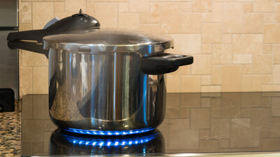 Dikkat! Düdüklü tencere kullanmadan önce bir kez daha düşünün!