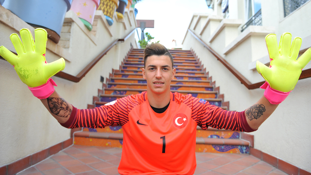 Berke Özer, dünya gündeminde!