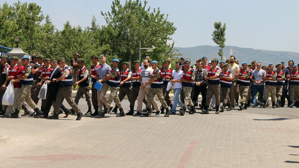 Darbeci suikast timine ceza yağdı