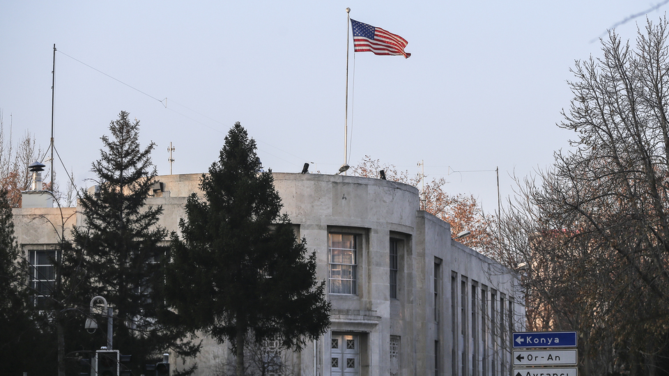 ABD başkonsolosluk görevlisinin FETÖ ile yüzlerce irtibatı çıktı