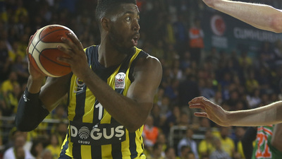 "Efsane bir koçla çalışıyorum"