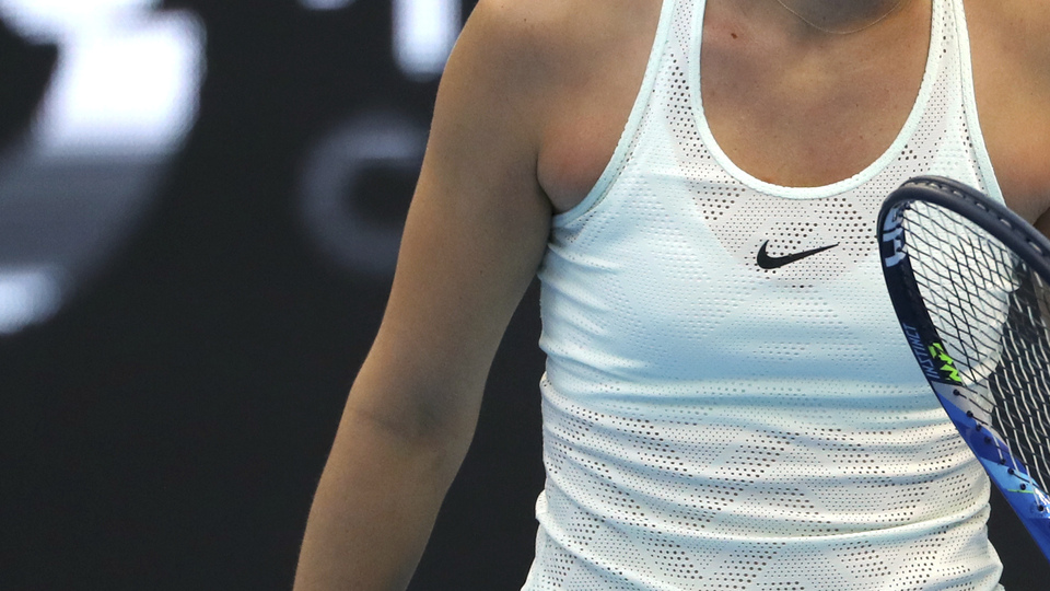 Halep, Sharapova'yı eledi