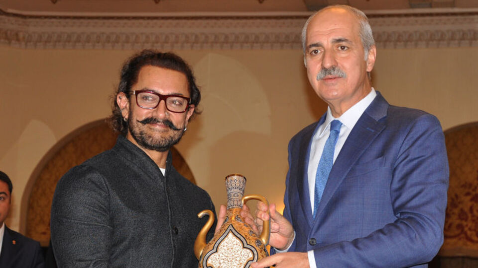 Bakan Kurtulmuş ile ünlü yıldız Aamir Khan bir araya geldi!