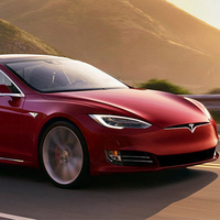 İzmir’de Tesla’yı parçalayacak