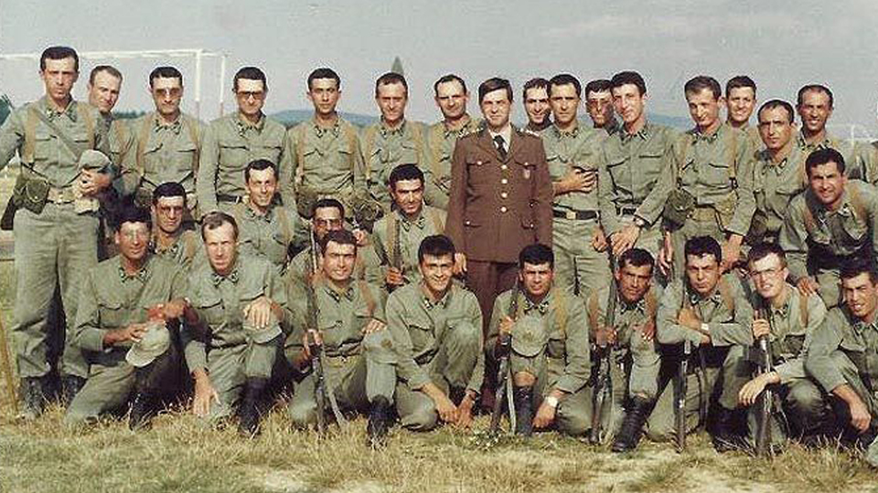 Cumhurbaşkanı Erdoğan'ın yıllar önce çekilen askerlik fotoğrafı ortaya çıktı