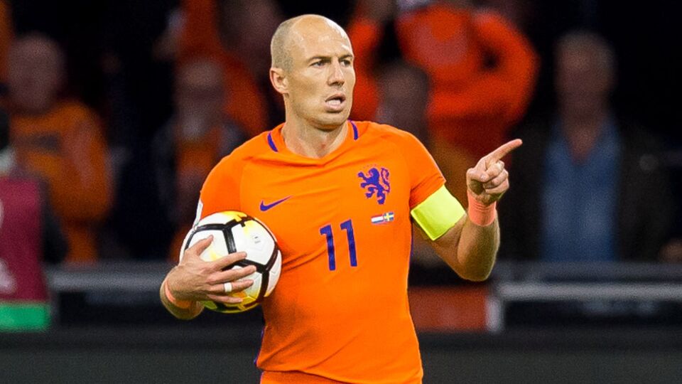 Hollanda kazandı ama elendi!