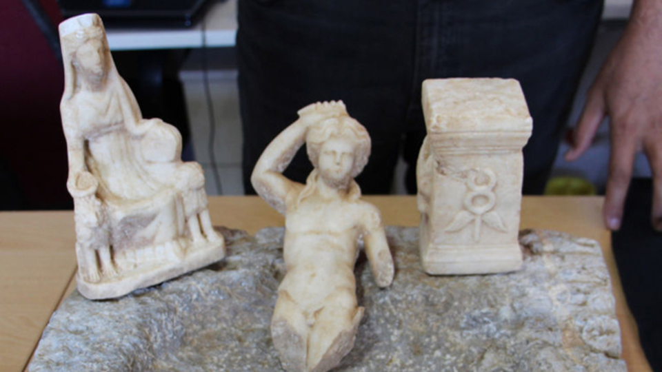 Pisidia Antik Kenti'nde tanrı ve tanrıça heykelleri bulundu