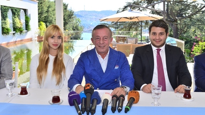 Ampute Milli Futbol Takımı oyuncularına daire hediye etti