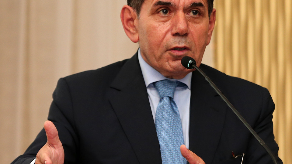 Özbek: Beni eleştirenlere teşekkür ediyorum