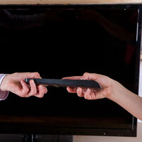 Bu haberi okuduktan sonra değil kumanda kavgası yapmak elinize bile almayacaksınız...