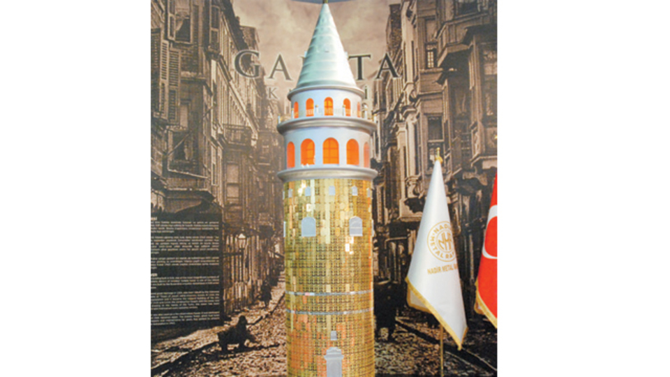 157 kilo altından Galata Kulesi
