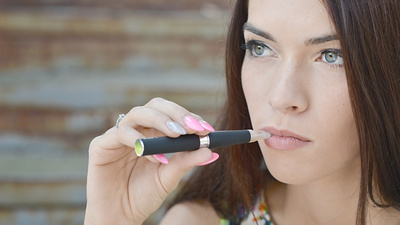 Elektronik sigarayla ilgili korkunç iddia!