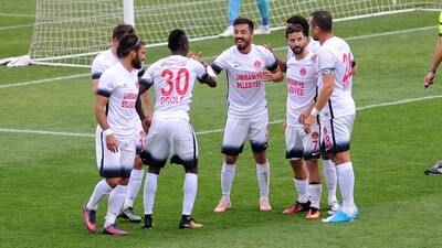 Ümraniyespor'un zirve inadı