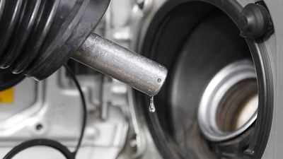 Petrol fiyatı 10 dolara inebilir!