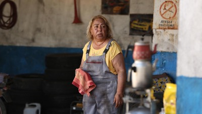 Dilberay, oto tamircisi oldu