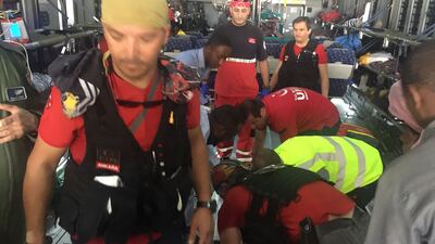 35 yaralı, ambulans uçakla Türkiye'ye getirildi
