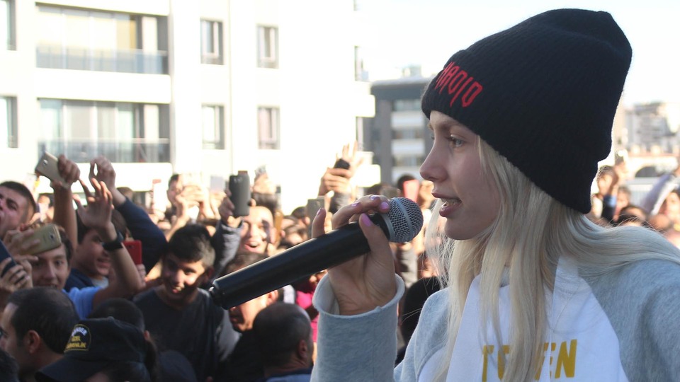 Yine Aleyna yine izdiham