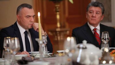 Yaşar ile İlyas köşeye sıkıştı!