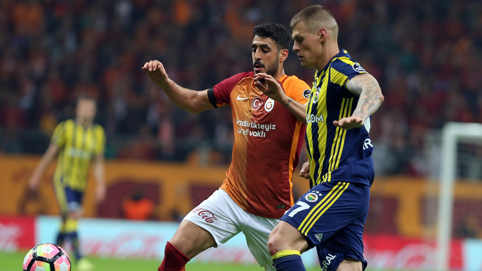 G.Saray derbilerde zorlanıyor