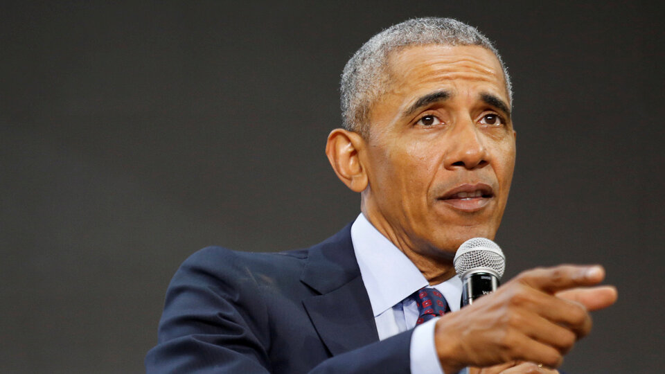 Obama kolları sıvadı, siyaset sahnesine geri dönüyor!