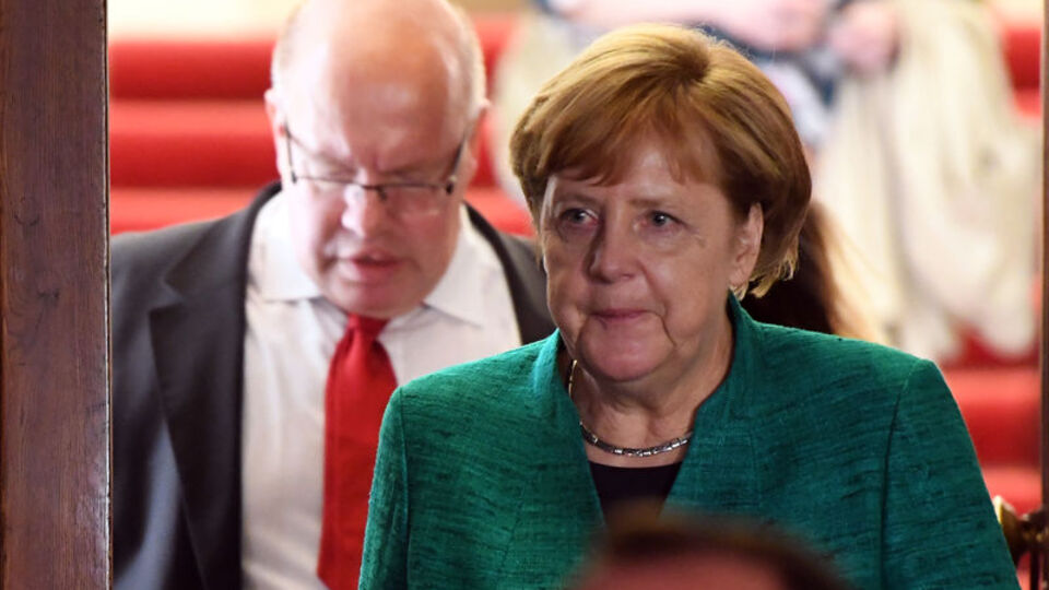 Merkel, AB zirvesinde "Türkiye ile müzakereler kesilsin" demedi