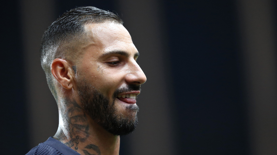 Maç seçme eleştirilerine sert cevap!