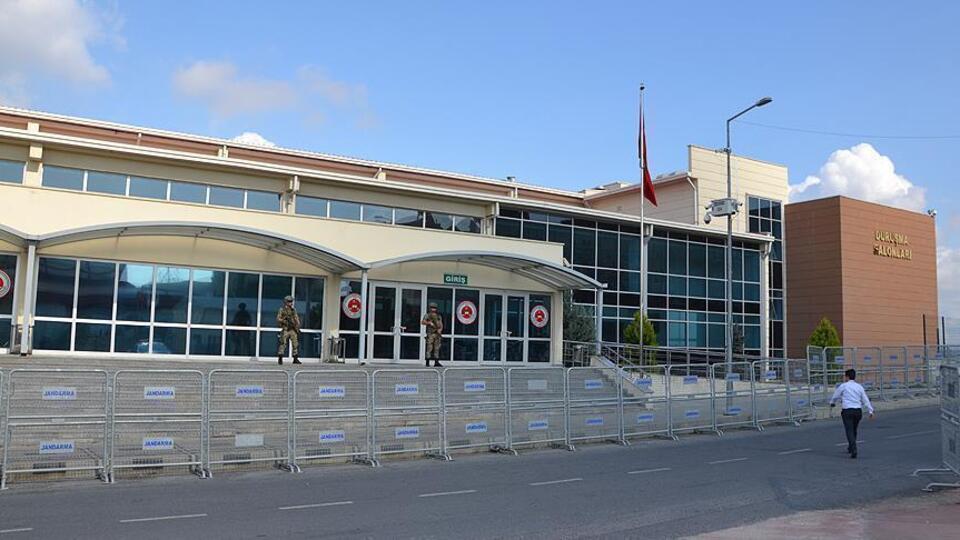 İstanbul'daki darbe davalarında sanıklara 19 müebbet