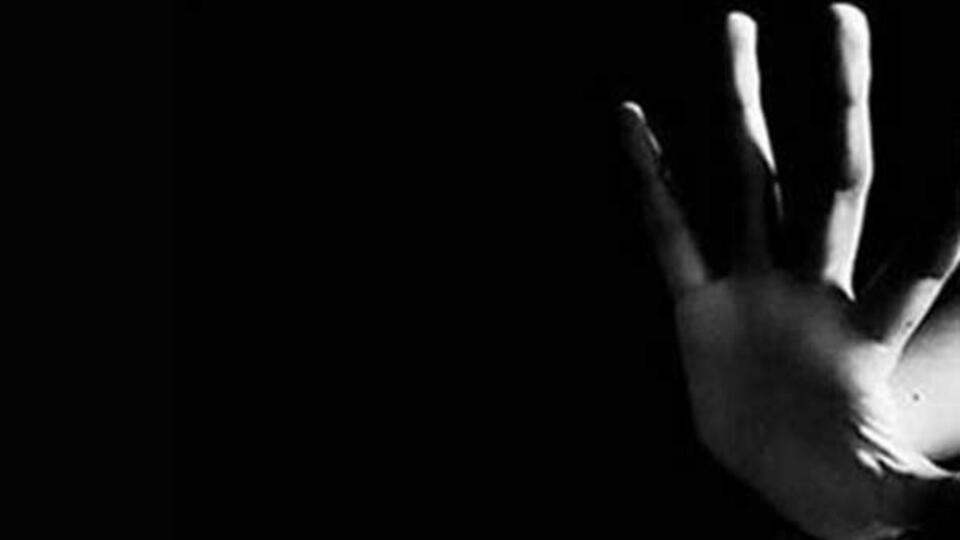 Öğretmene cinsel istismardan 28 yıl 9 ay hapis