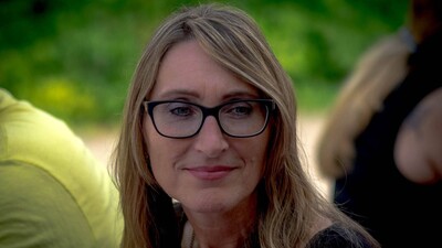 Alman siyasetçi boğazı kesilmiş halde bulundu! Yasak aşk şüphesi!