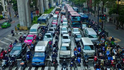 Yollar doldu taştı, yeni araç çıkışı yasaklandı