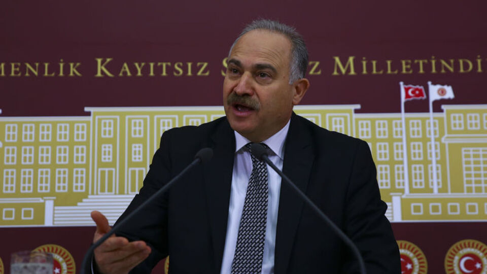 Levent Gök, CHP Grup Başkanvekilliği'ne aday olmayacağını açıkladı