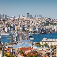 Fiyatlar yarı yarıya düştü